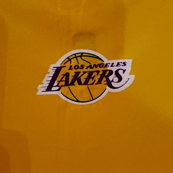 LeBron James (L) Tank Top - Picture 6 of 7